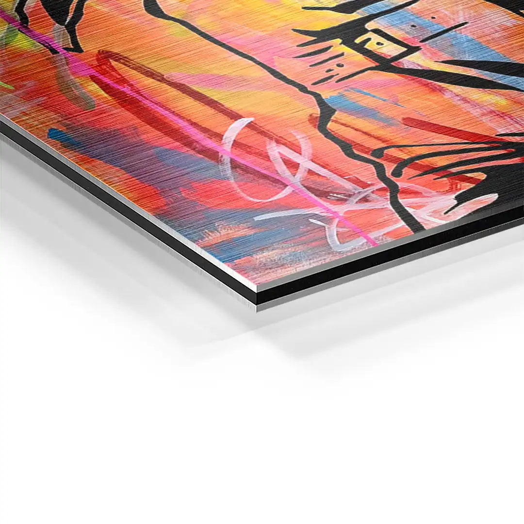 Detailaufnahme modernes Wandbild auf Aluminium mit bunten Pinselstrichen und schwarzer Kontur