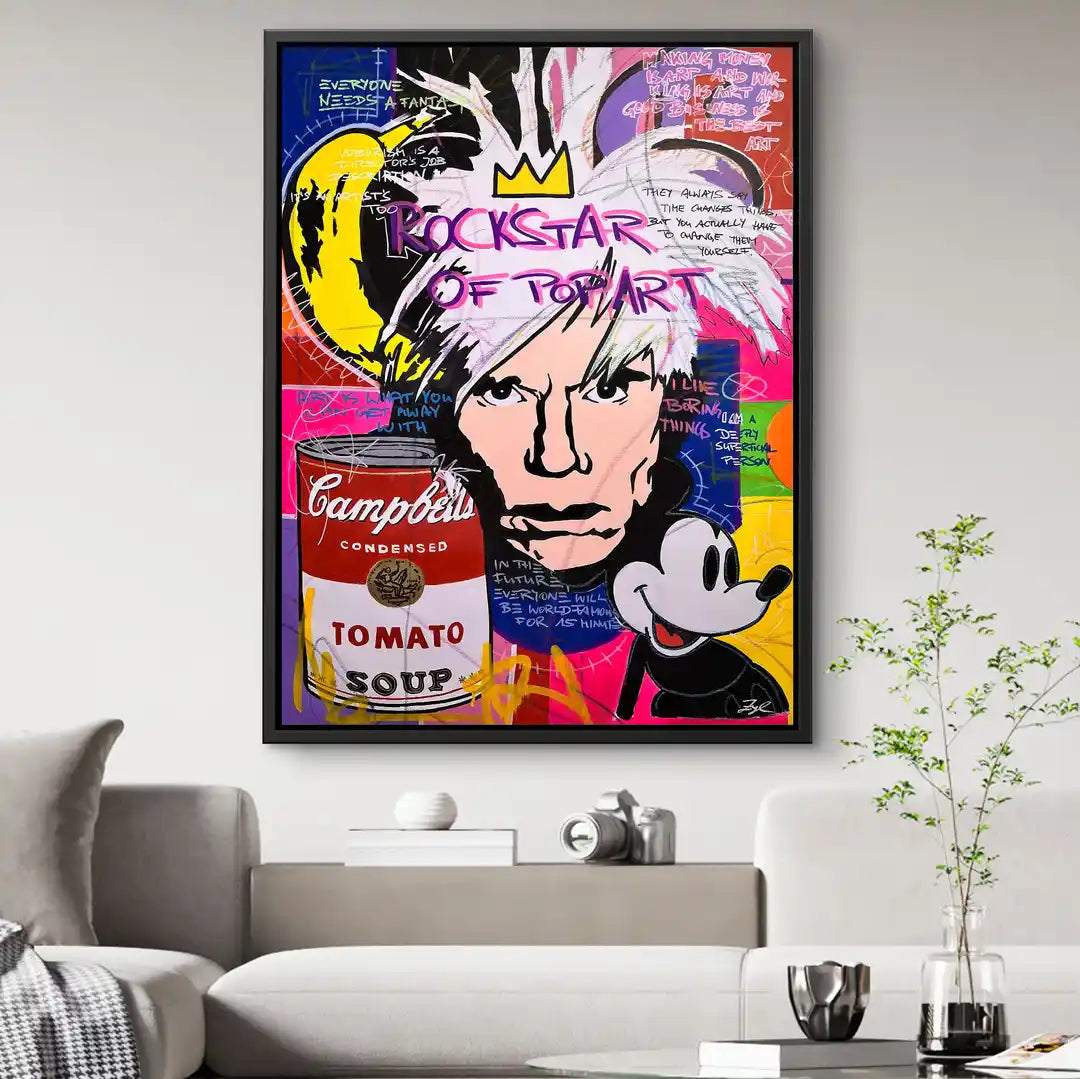 Modernes Pop Art Wandbild mit Porträt, Campbell's Tomatensuppe und Comic-Figuren im Wohnzimmer
