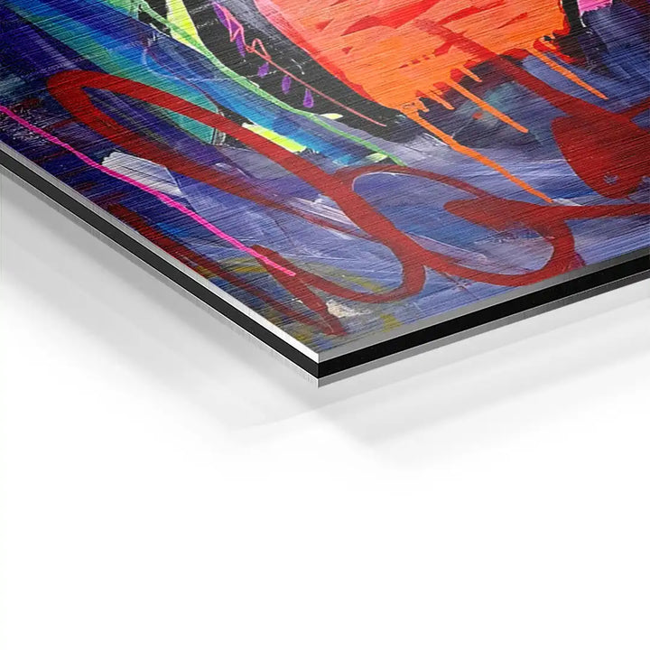 Detail eines modernen Street Art Wandbilds auf Aluminium mit bunten Graffiti-Elementen