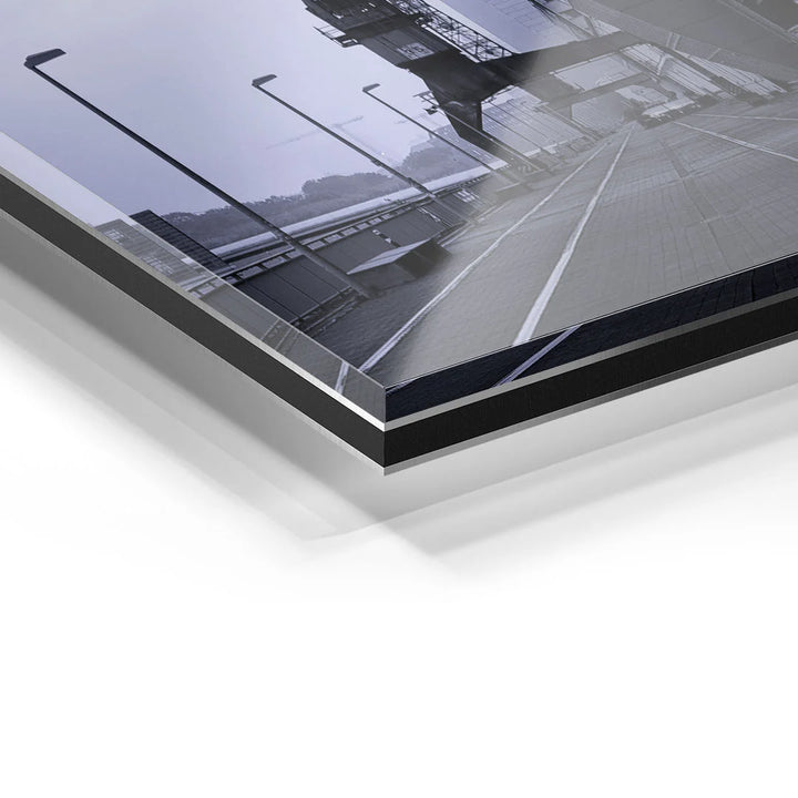 Detailaufnahme Wandbild auf Acrylglas mit urbanem Straßenszene-Motiv
