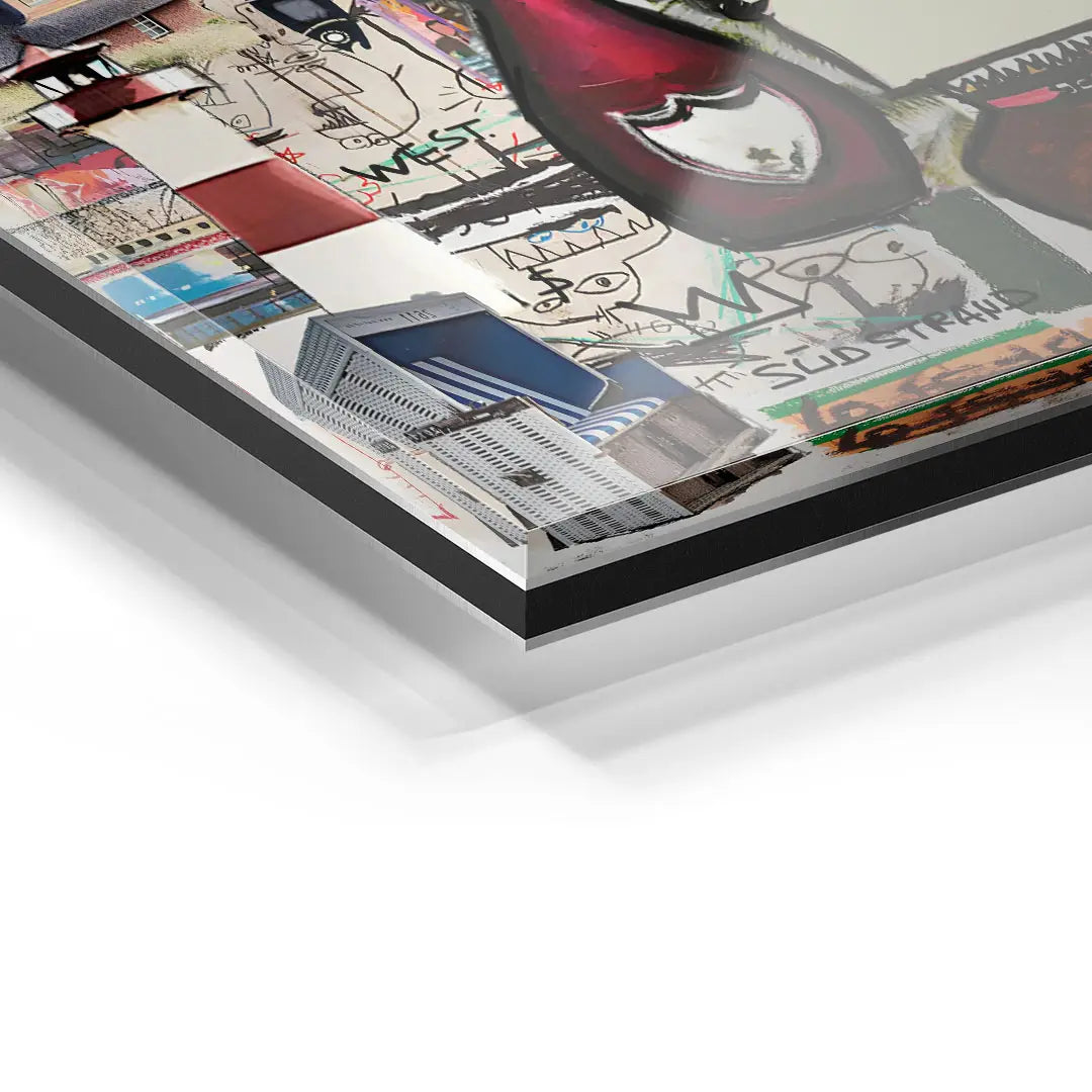 Detailansicht Acrylglas-Wandbild mit urbanem Collage-Design, Graffiti und Gebäuden