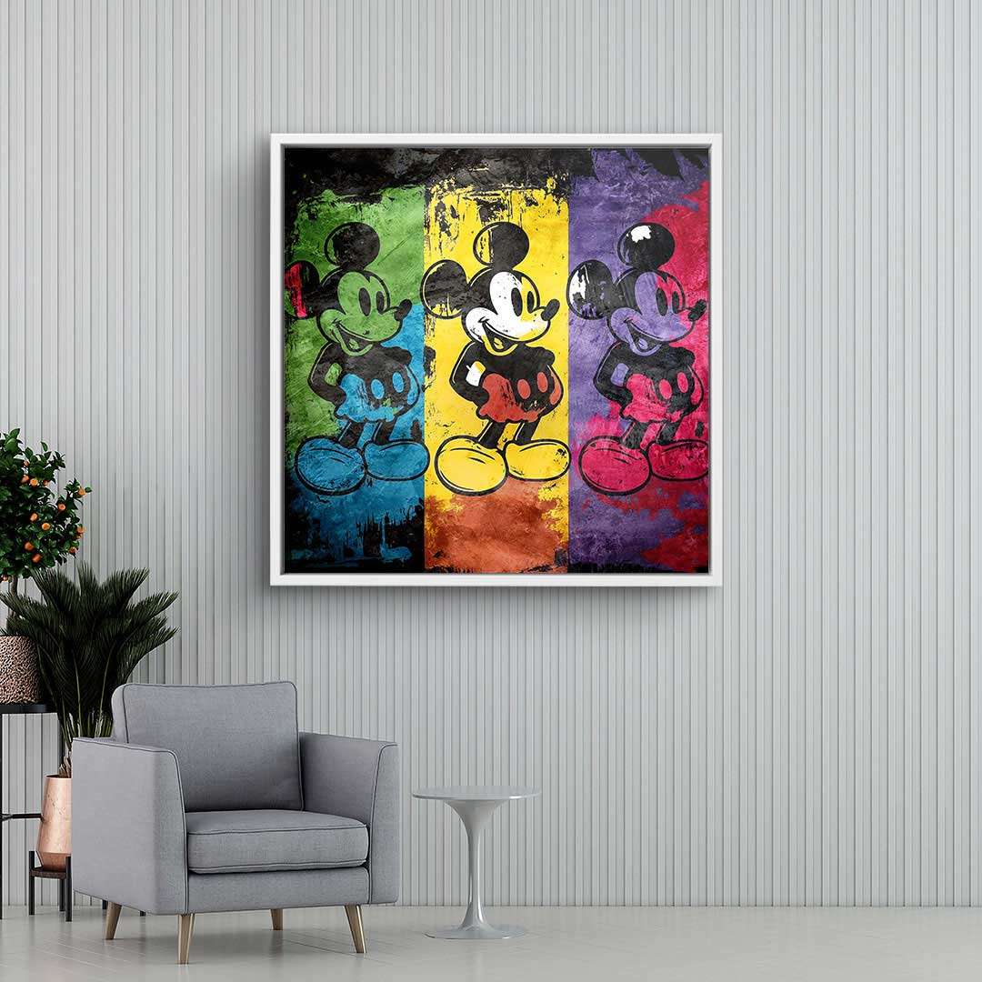 Buntes Triptychon Wandbild mit drei Mickey-Mouse-Figuren im modernen Pop Art Stil