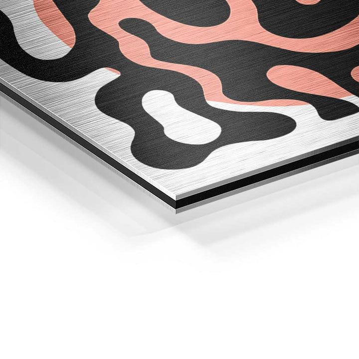 Abstraktes Wandbild auf Aluminium mit geschwungenen Formen in Schwarz und Rosa