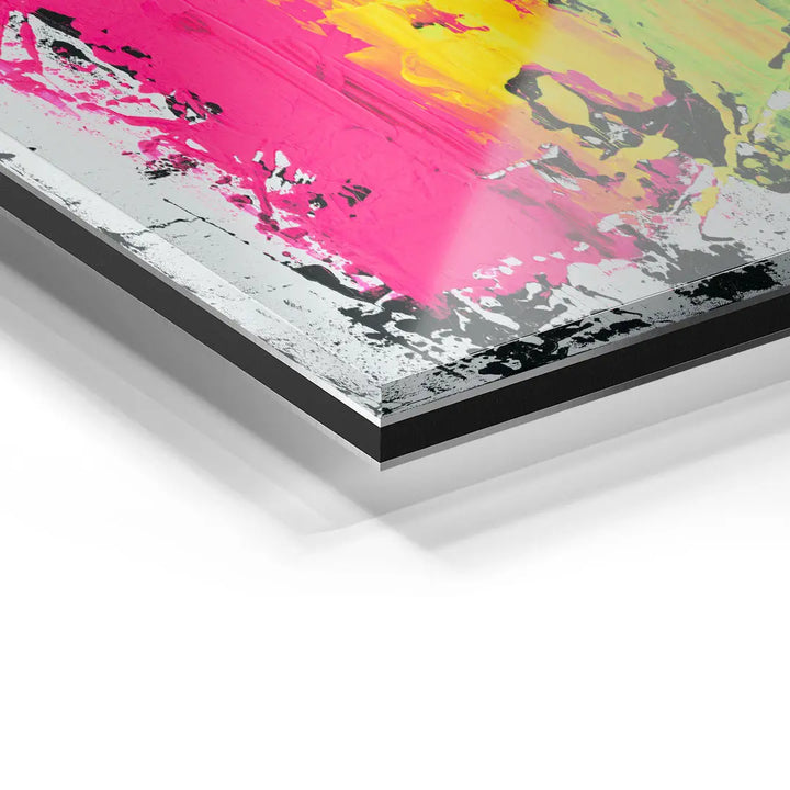 Detailansicht Acrylglas-Wandbild mit abstrakten pinken, gelben und grünen Farbflächen