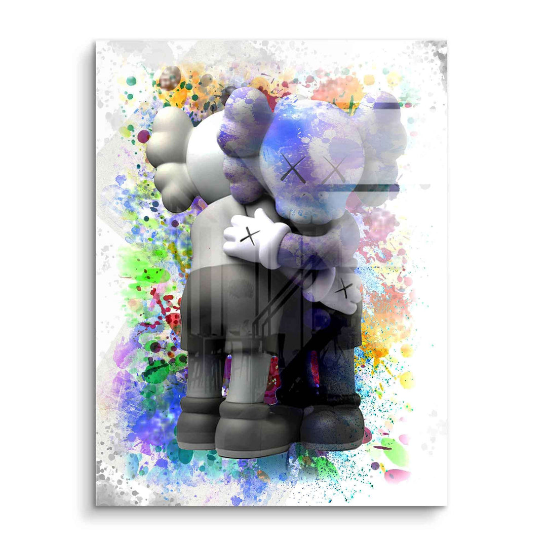 Wandbild mit zwei sich umarmenden Figuren im KAWS-Stil auf buntem Acryl-Hintergrund