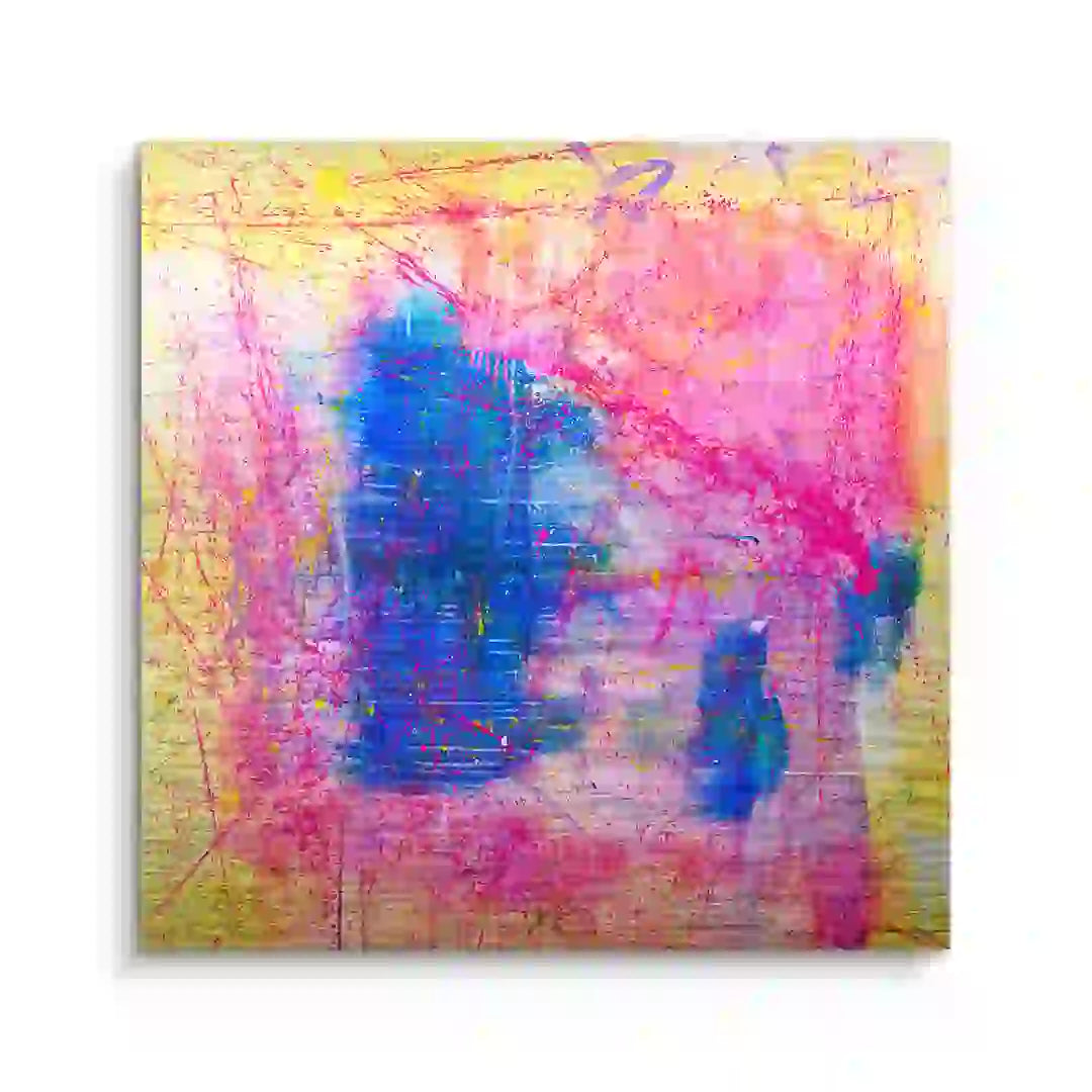 Abstraktes Wandbild mit blauen, pinken und gelben Farbverläufen auf hellem Hintergrund