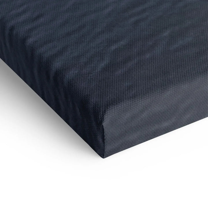 Detailansicht schwarze Leinwandkante Wandbild moderne Kunst