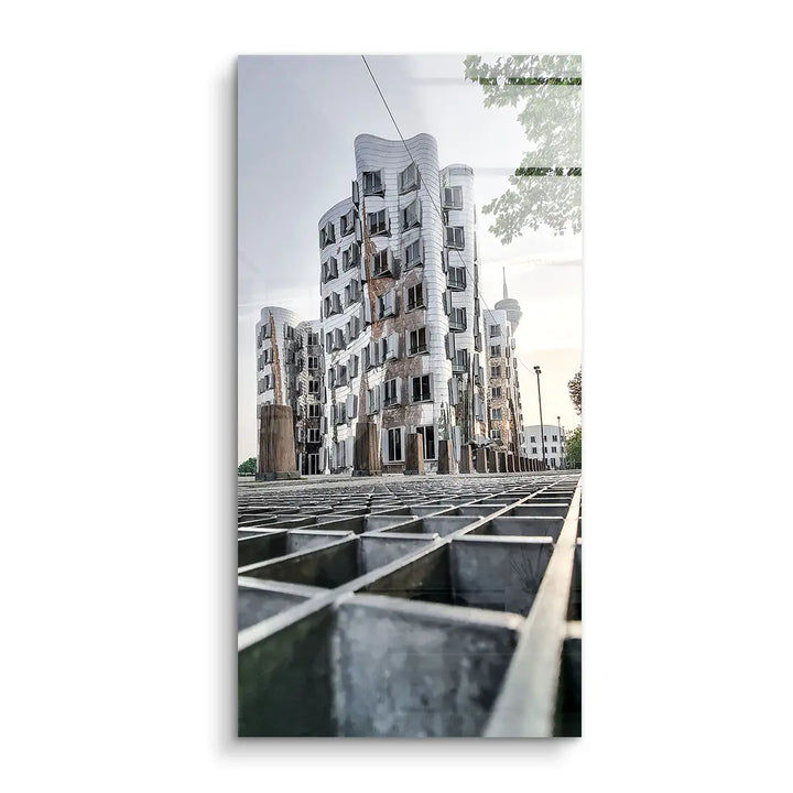 Modernes Wandbild mit außergewöhnlicher Architektur und metallischen Fassaden, Kunst auf Acrylglas