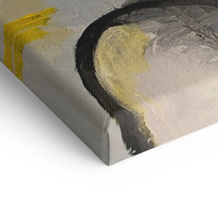 Detailansicht abstraktes Wandbild auf Leinwand mit gelben und schwarzen Pinselstrichen