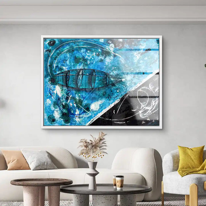 Modernes Wandbild mit abstraktem Zeppelin-Motiv in Blau und Schwarz über Sofa im Wohnzimmer
