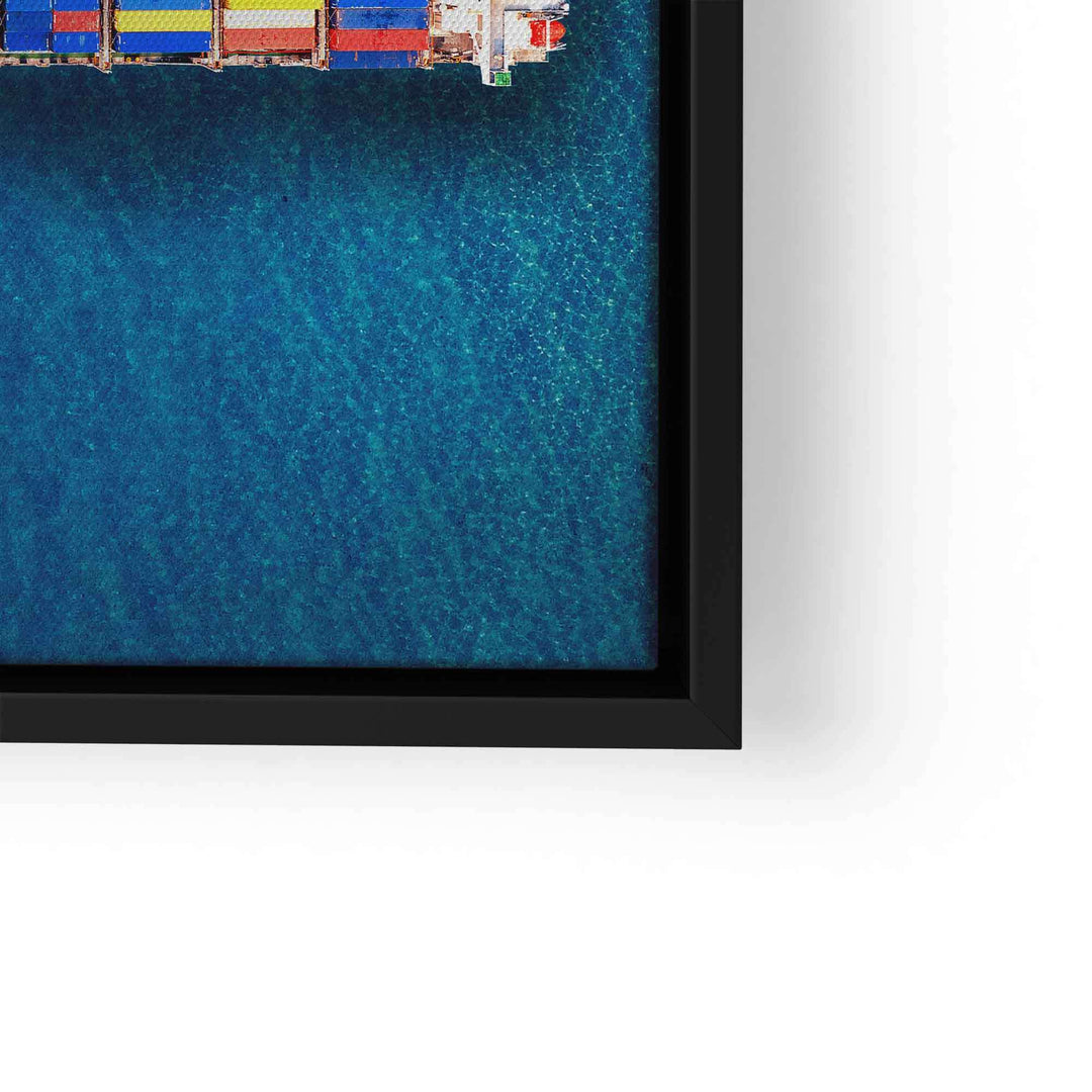 Modernes XXL Wandbild mit Containerschiff auf blauem Meer, gerahmte Fotokunst